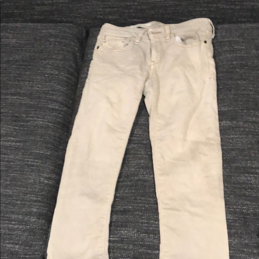 Light tan capris